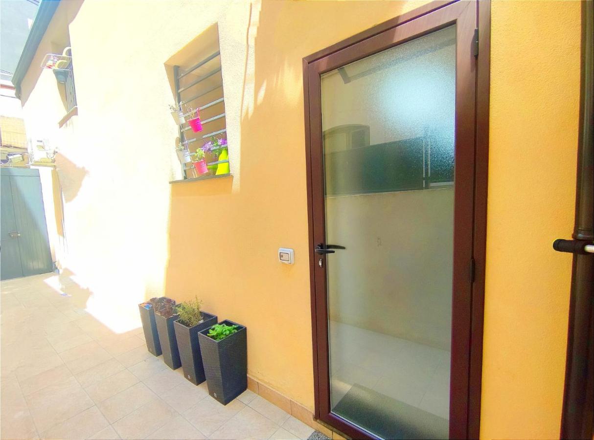 U Futtinu House Apartment Катания Екстериор снимка